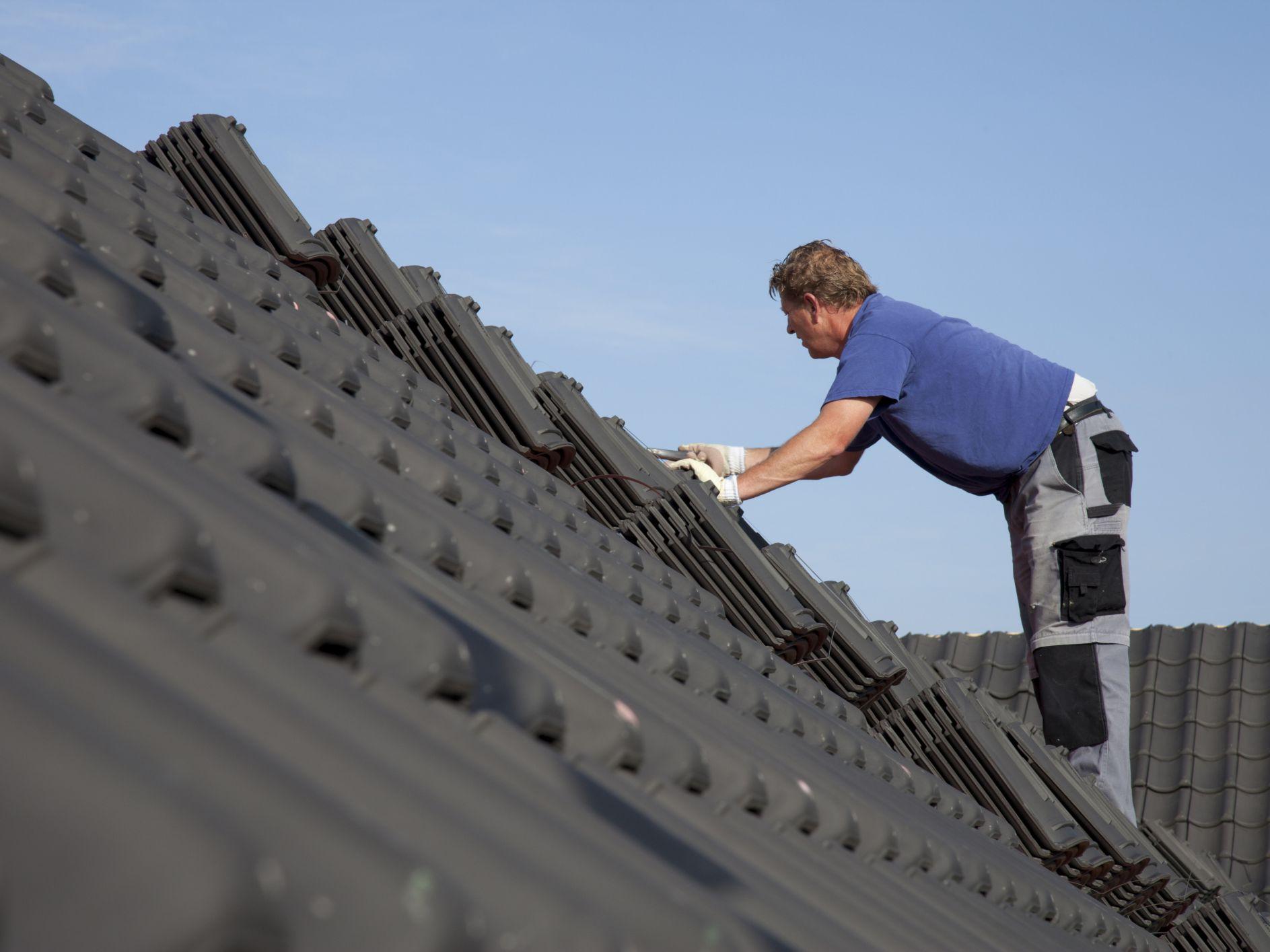 Choosing A Roofing Material For Your Home