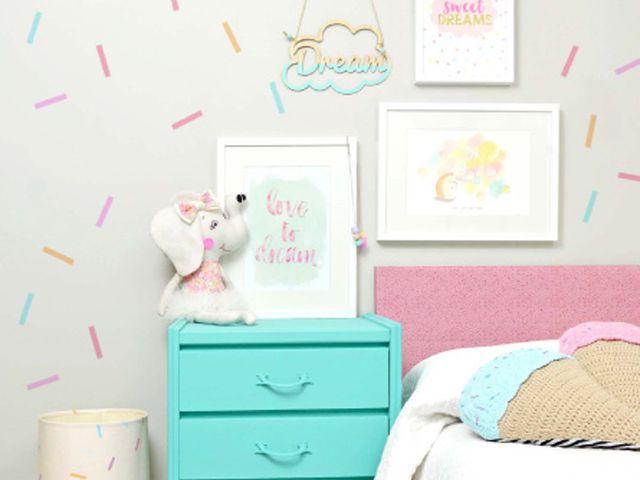 Teenage Bedroom Canvas Prints Display Ideas